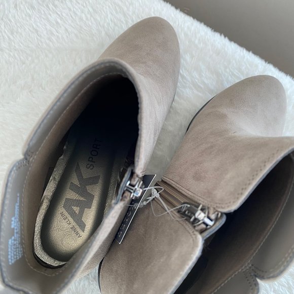 AK Sport, Women's Anne Klein AKBaron Wedge Heel Bootie Taupe Fabric Size 8M - Picture 9 of 10